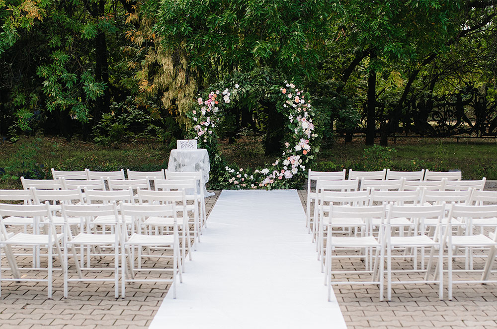 Aisle Runners Decorating The Ceremony Walkway AGL Media Wedding   Aisle Runner Outdoor Patio White 