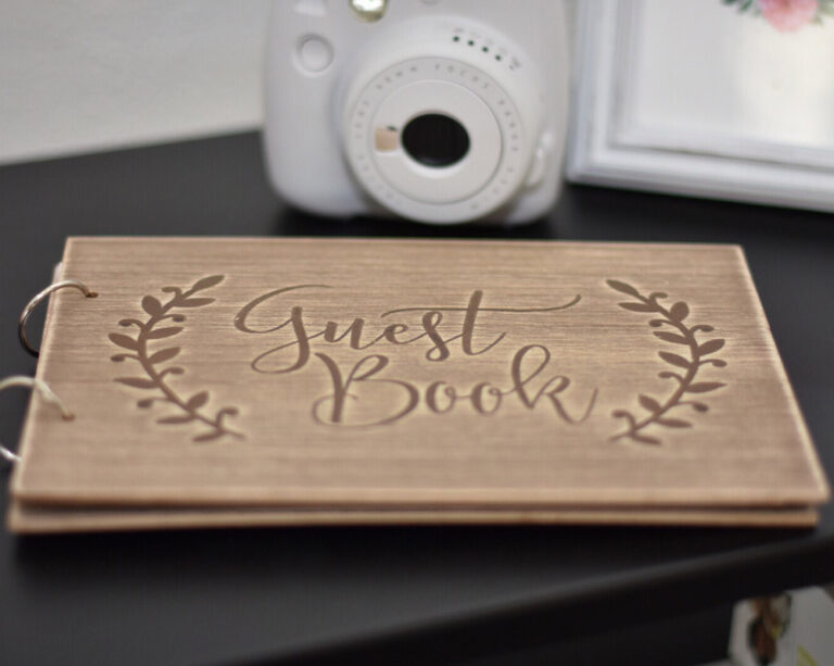 Wedding Day Guest Books: Find Your Style